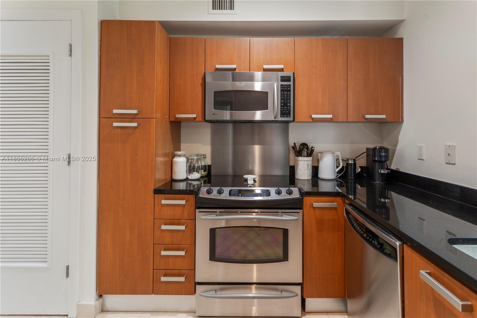 234 Meridian Ave # 3