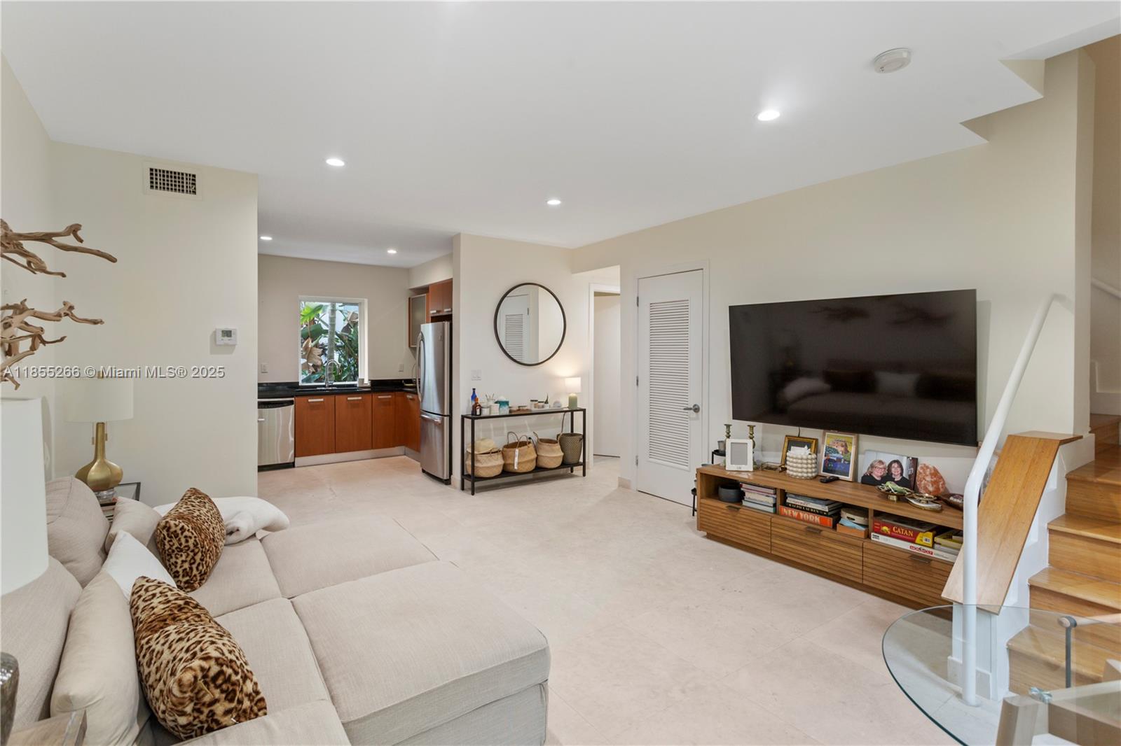 234 Meridian Ave # 3