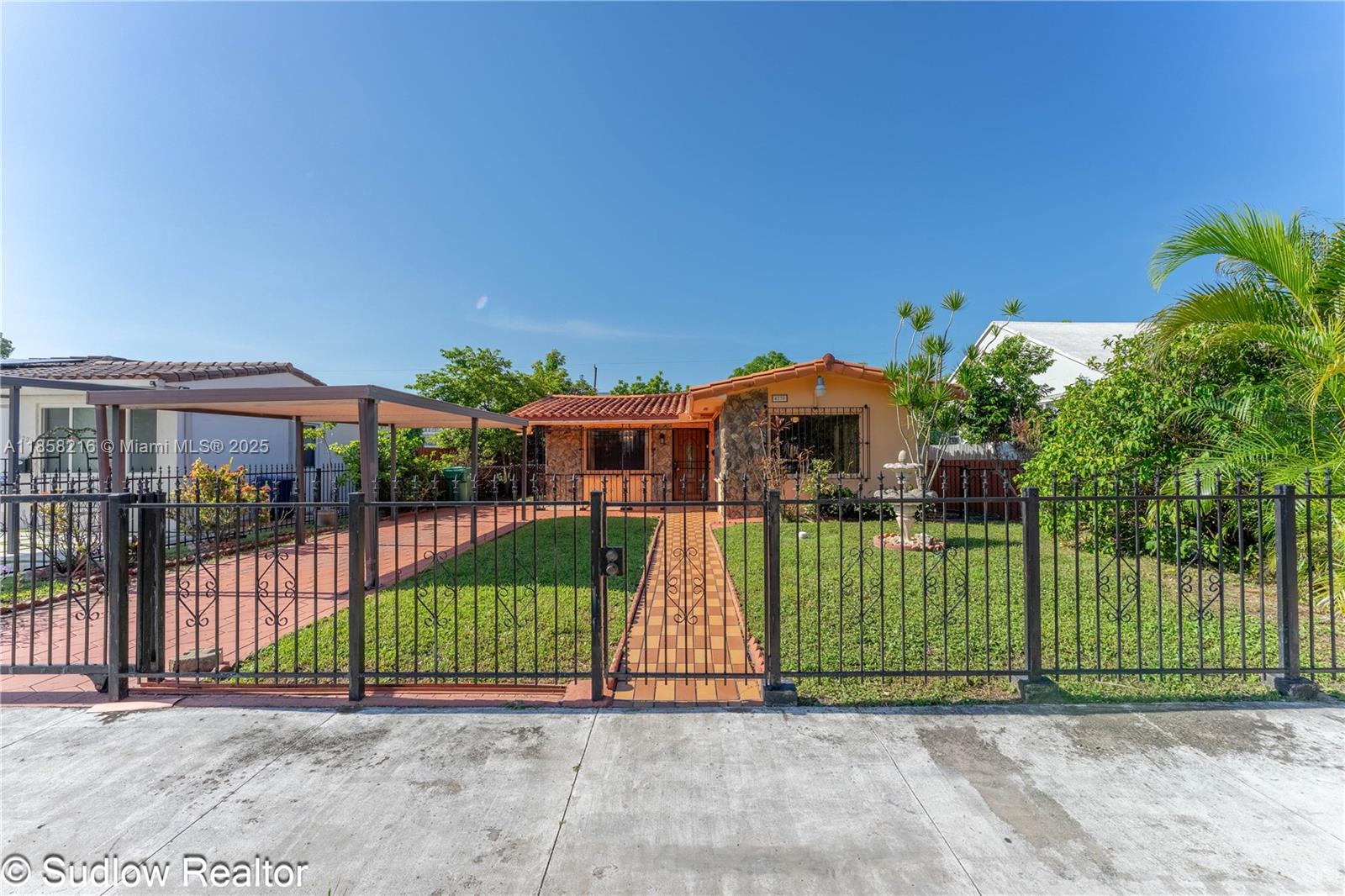4230 SW 10th St