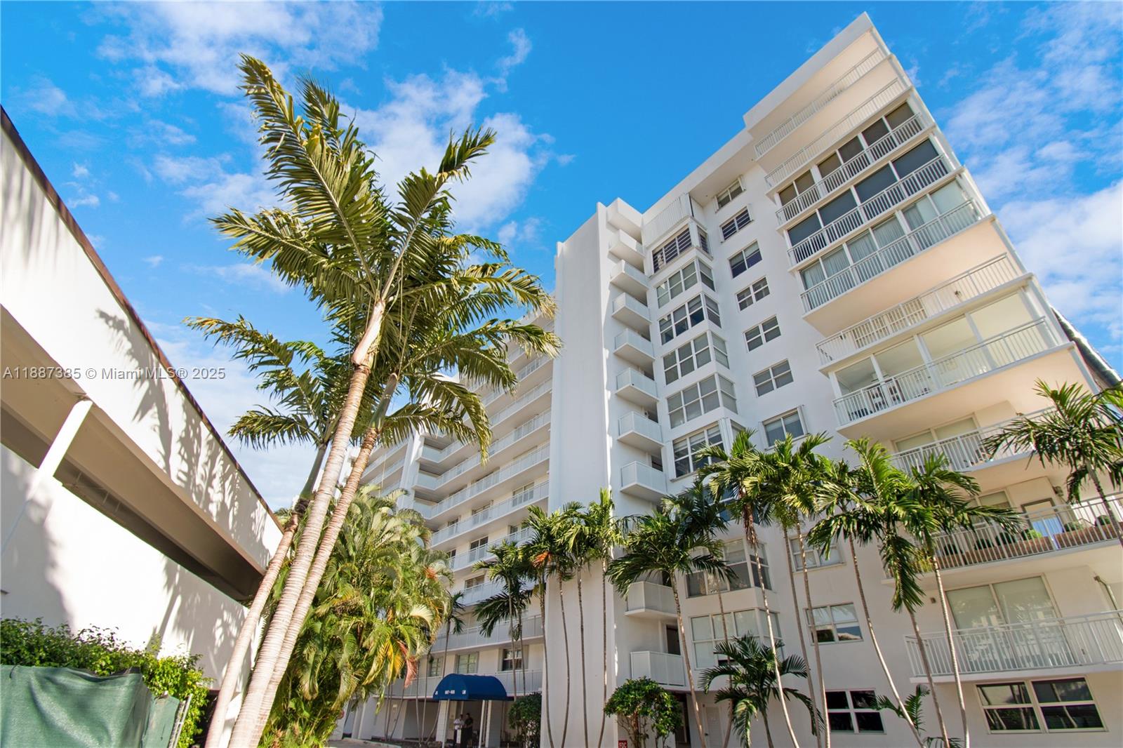 613 Ocean Dr # 6D