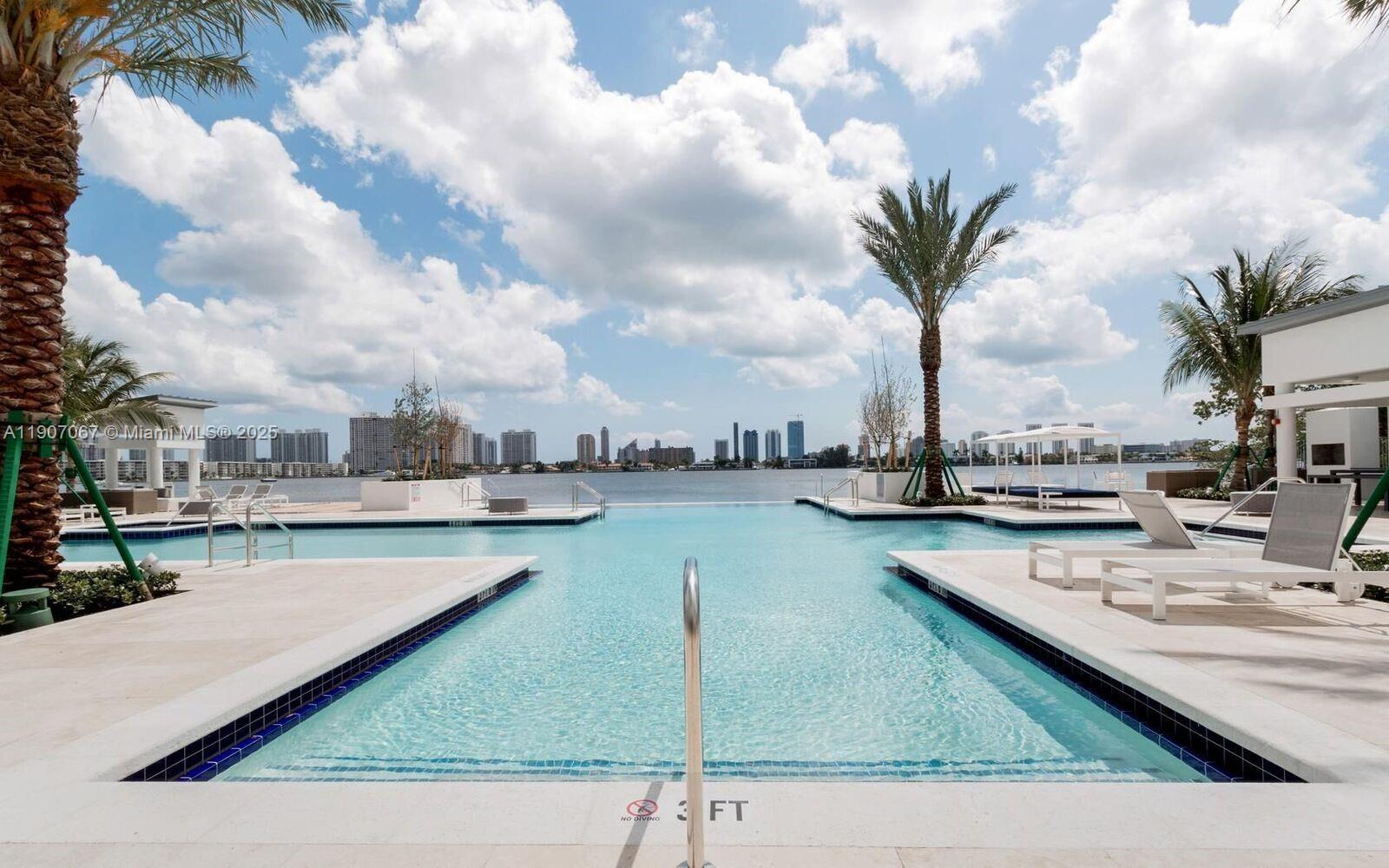 17111 Biscayne Blvd # 1805