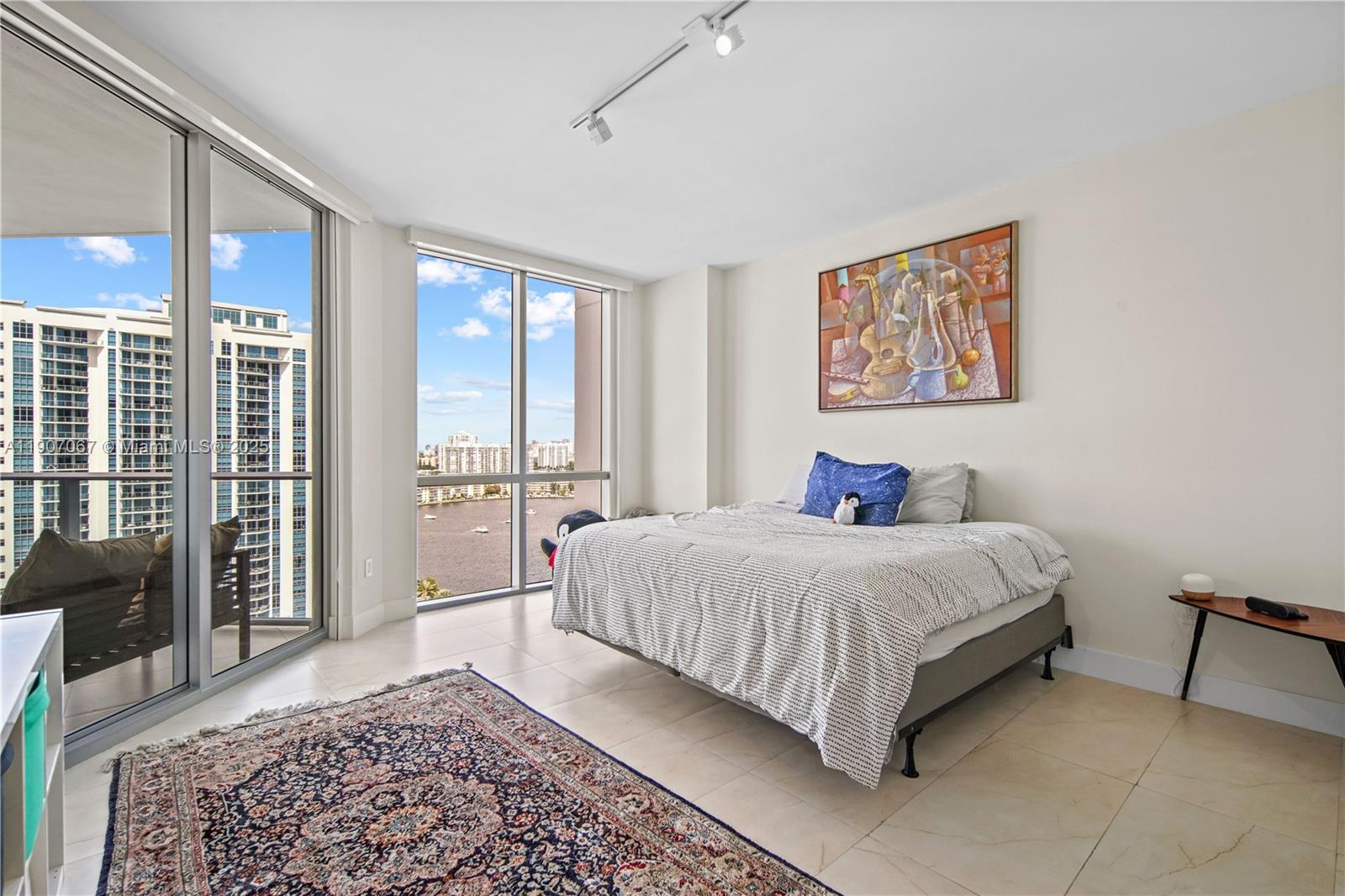 17111 Biscayne Blvd # 1805