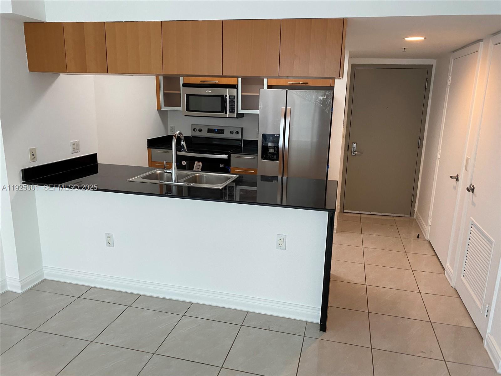 1750 N Bayshore Dr # 2609