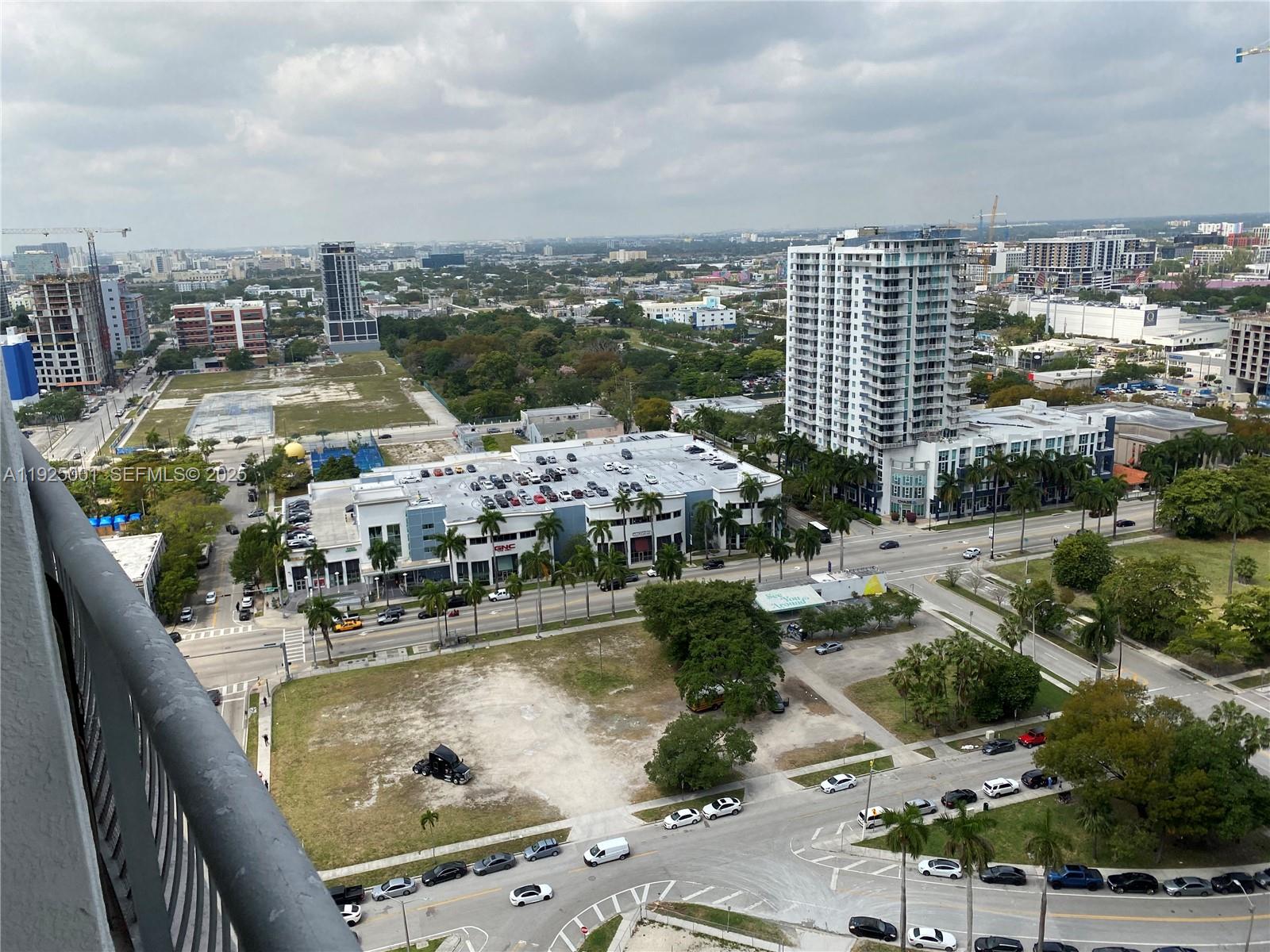 1750 N Bayshore Dr # 2609