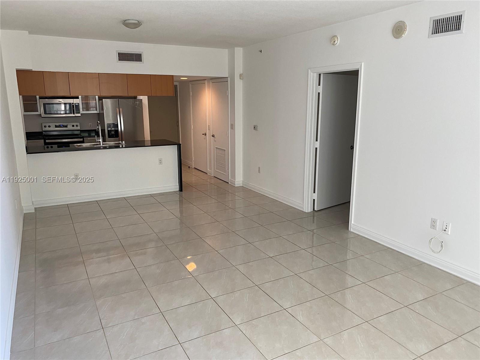 1750 N Bayshore Dr # 2609