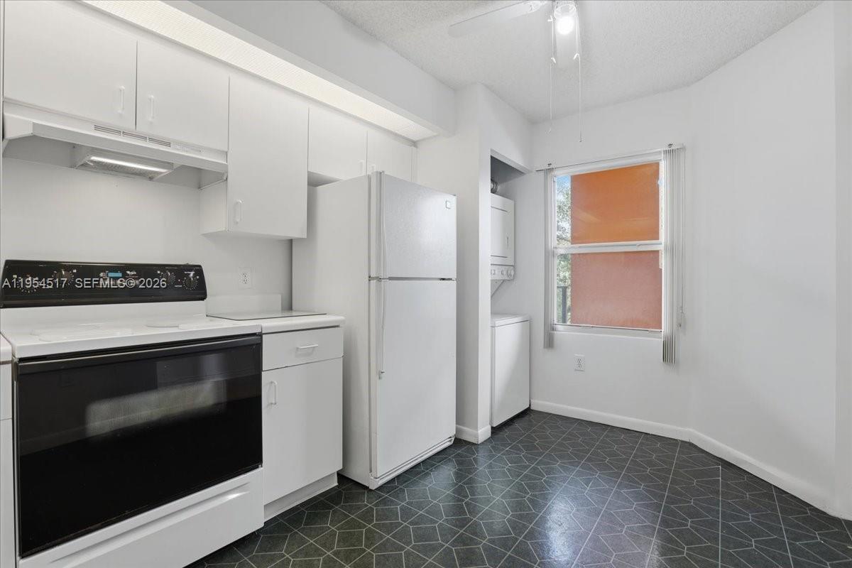 601 SW 142nd Ave # 304Q