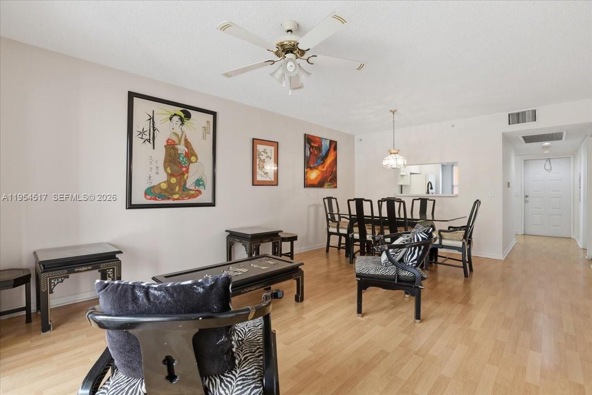 601 SW 142nd Ave # 304Q