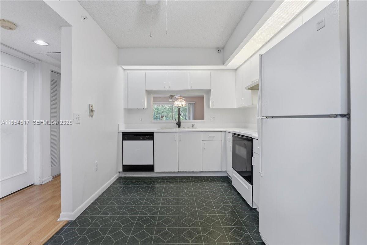 601 SW 142nd Ave # 304Q