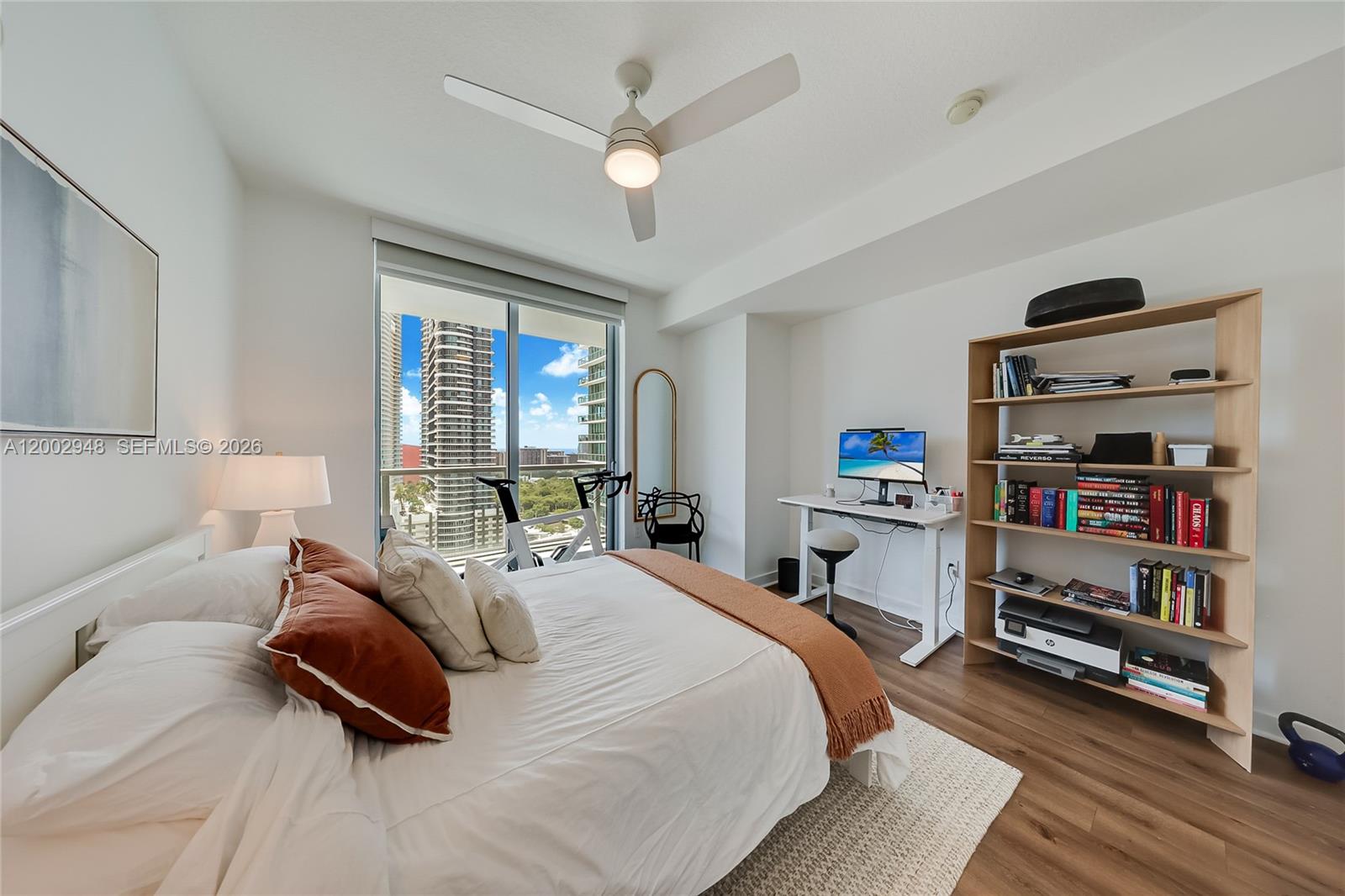 1111 SW 1st Ave Unit: 2719-N