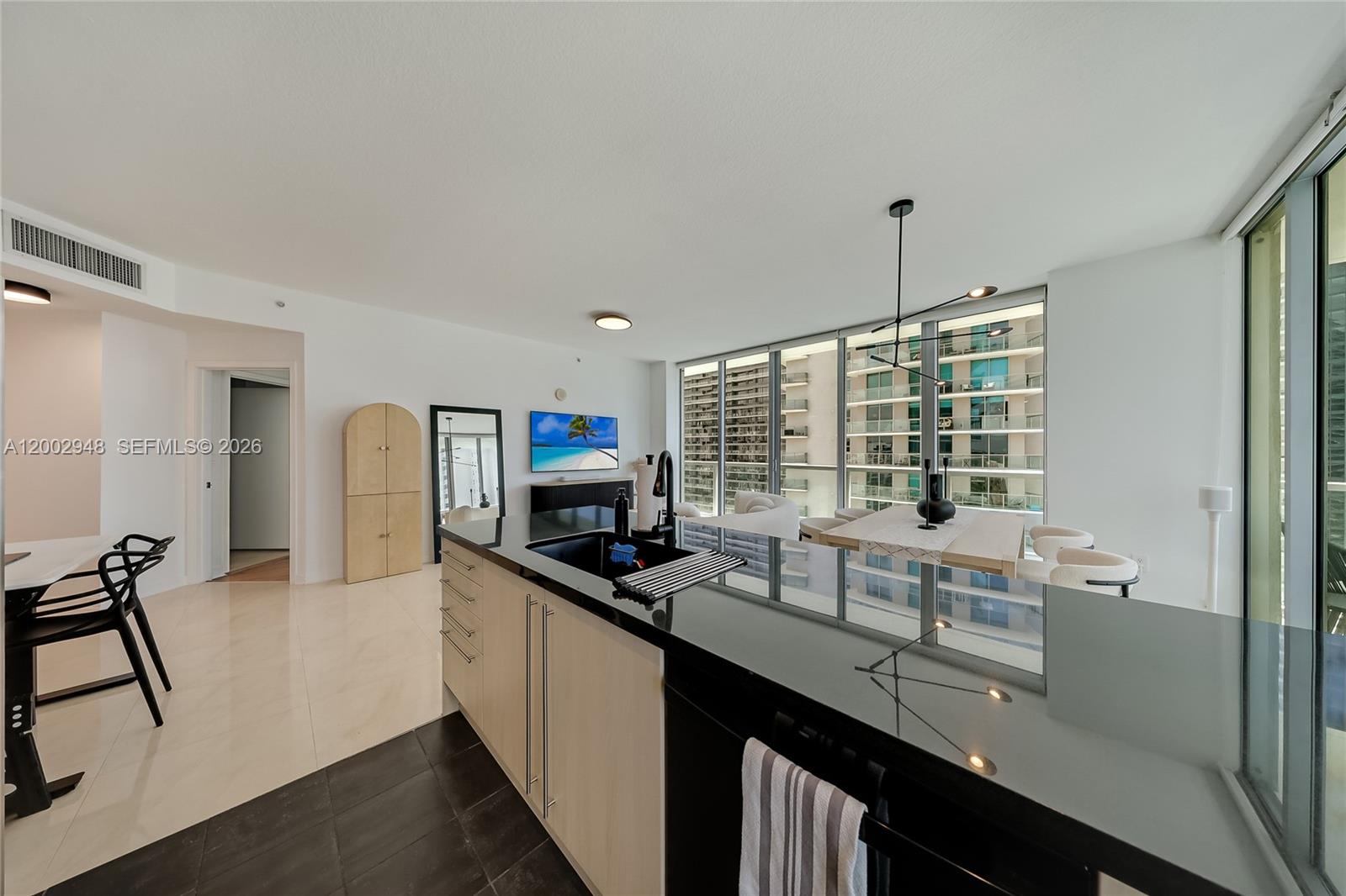 1111 SW 1st Ave Unit: 2719-N