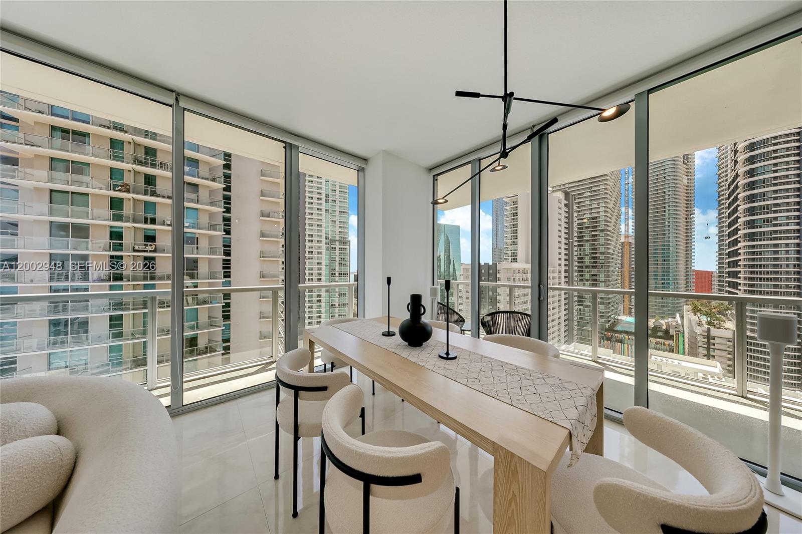 1111 SW 1st Ave Unit: 2719-N