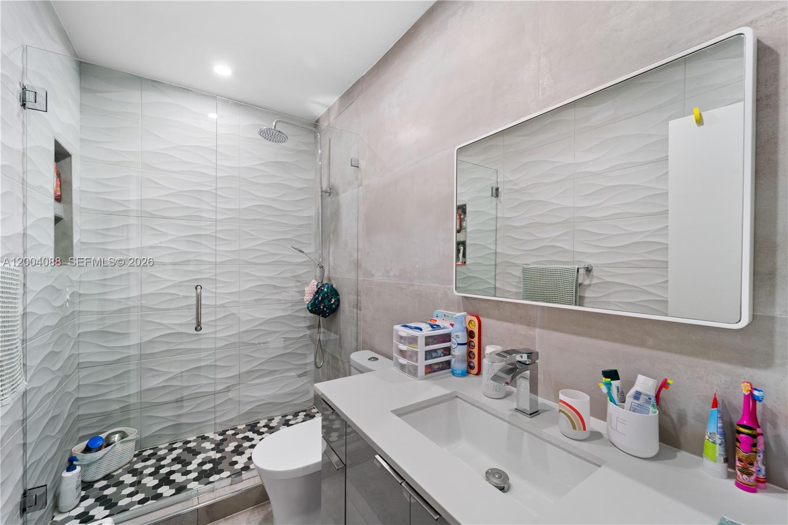 1425 Trillo Ave Unit: -