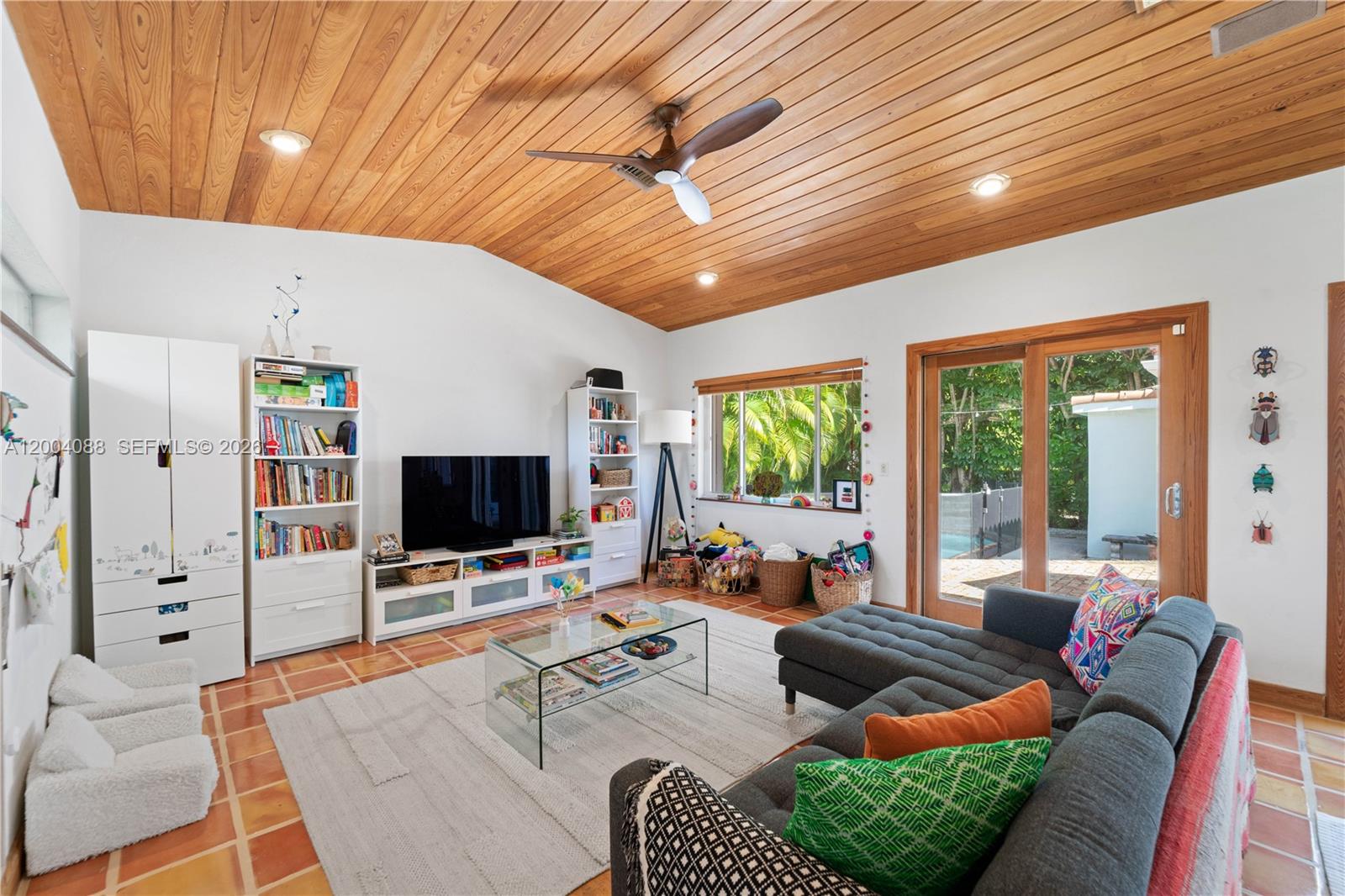 1425 Trillo Ave Unit: -