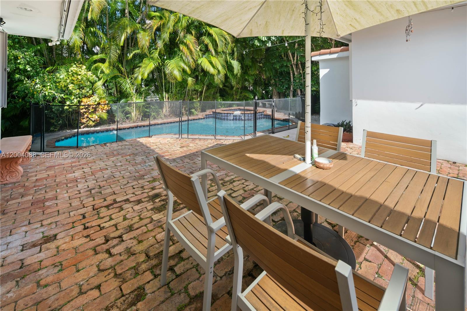1425 Trillo Ave Unit: -