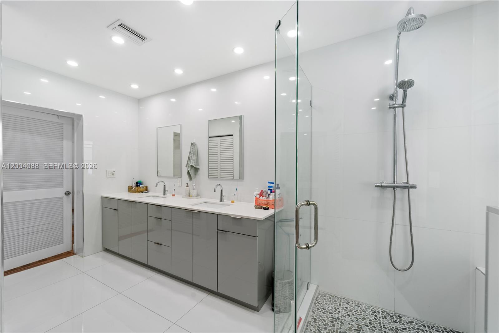 1425 Trillo Ave Unit: -