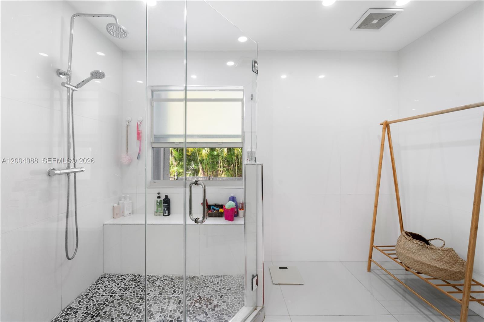 1425 Trillo Ave Unit: -