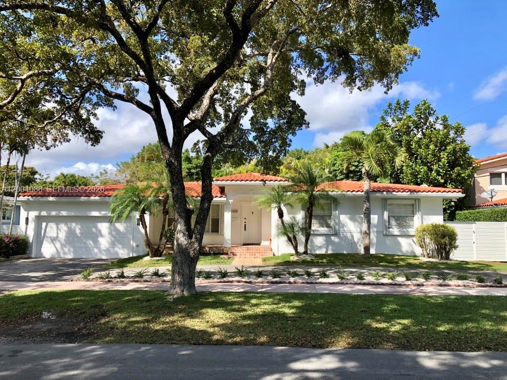 1425 Trillo Ave Unit: -
