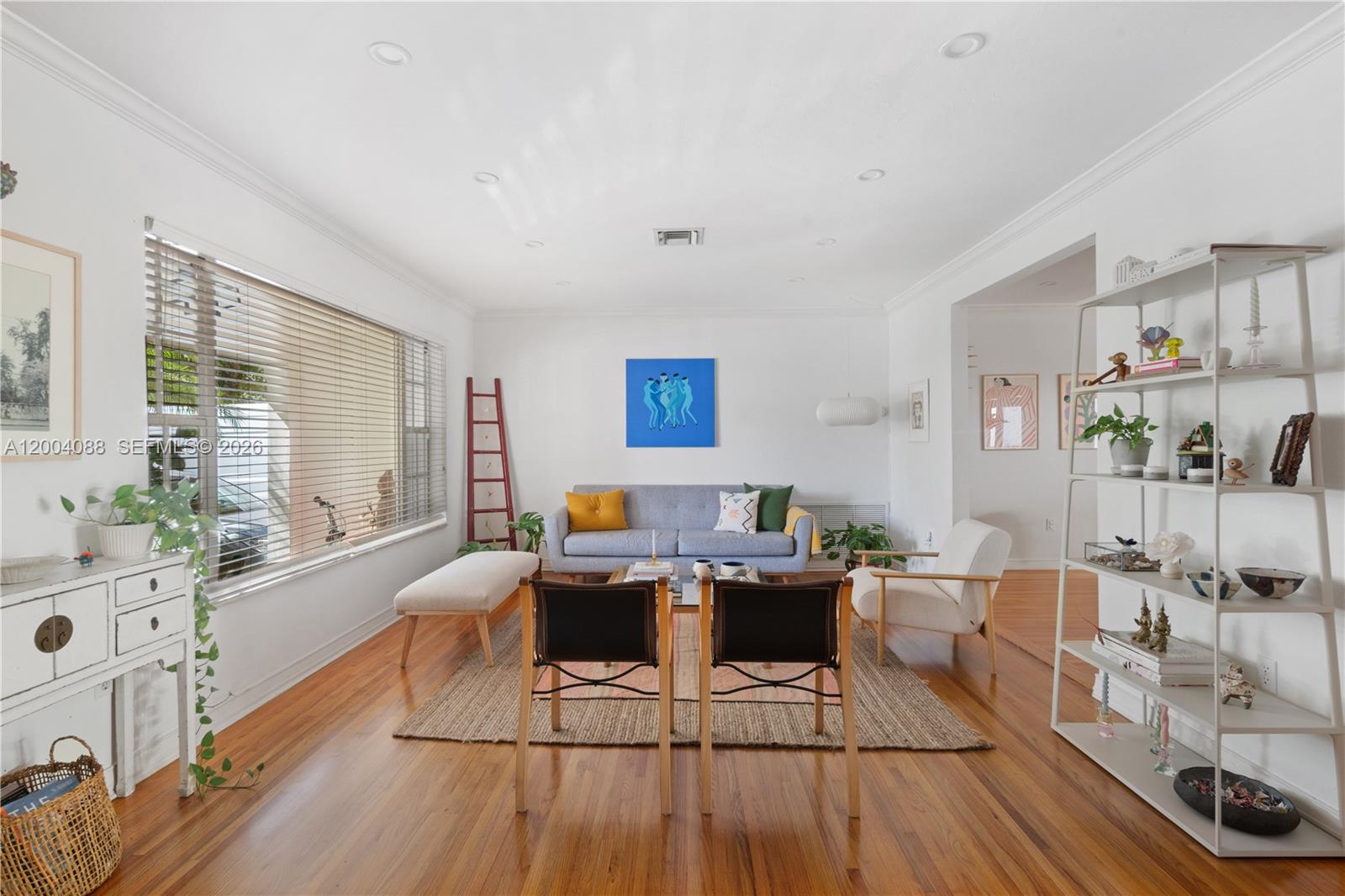 1425 Trillo Ave Unit: -