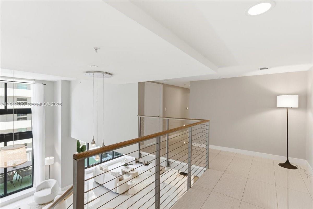 1111 SW 1st Ave Unit: 721-N