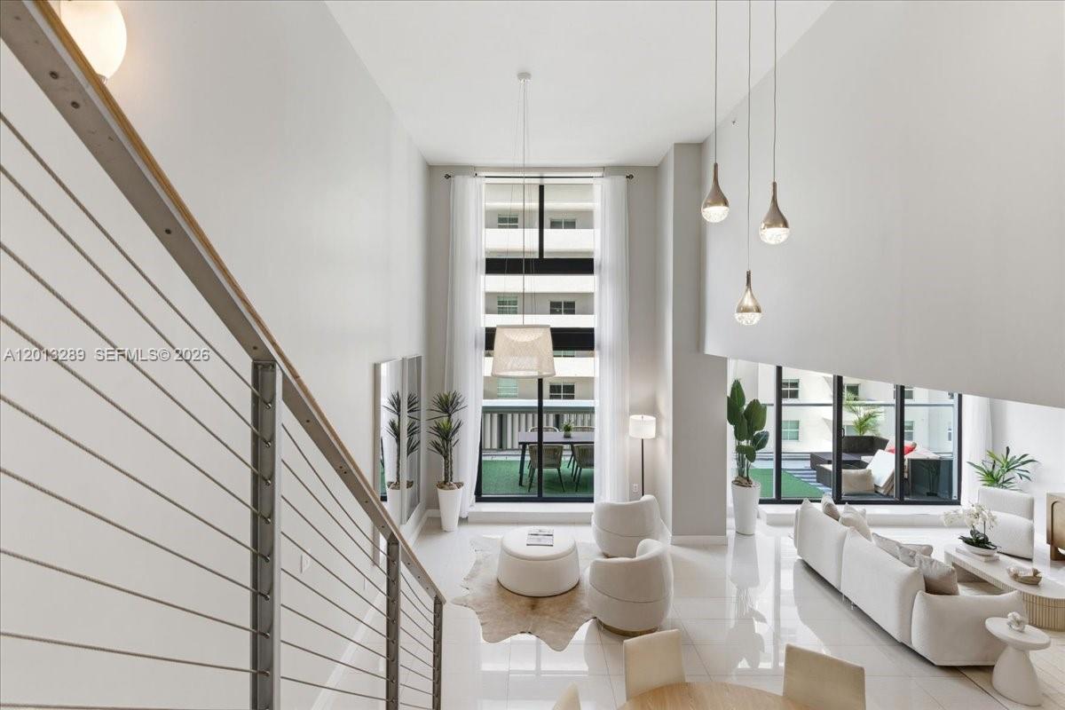 1111 SW 1st Ave Unit: 721-N