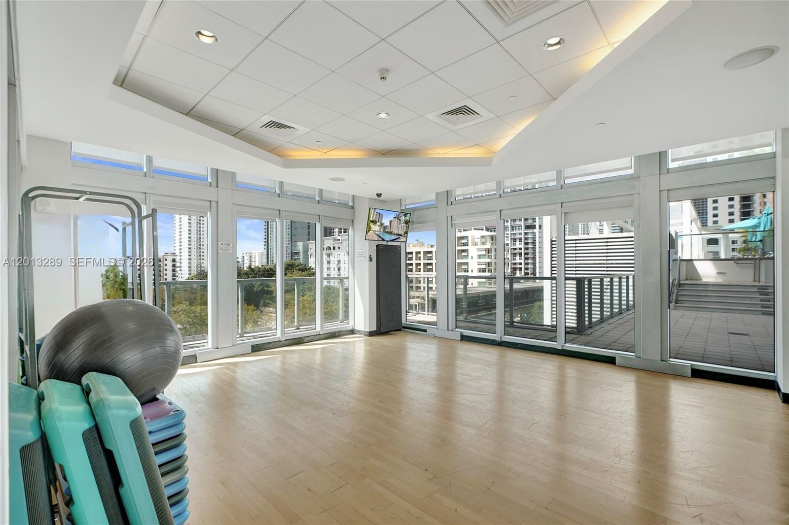 1111 SW 1st Ave Unit: 721-N