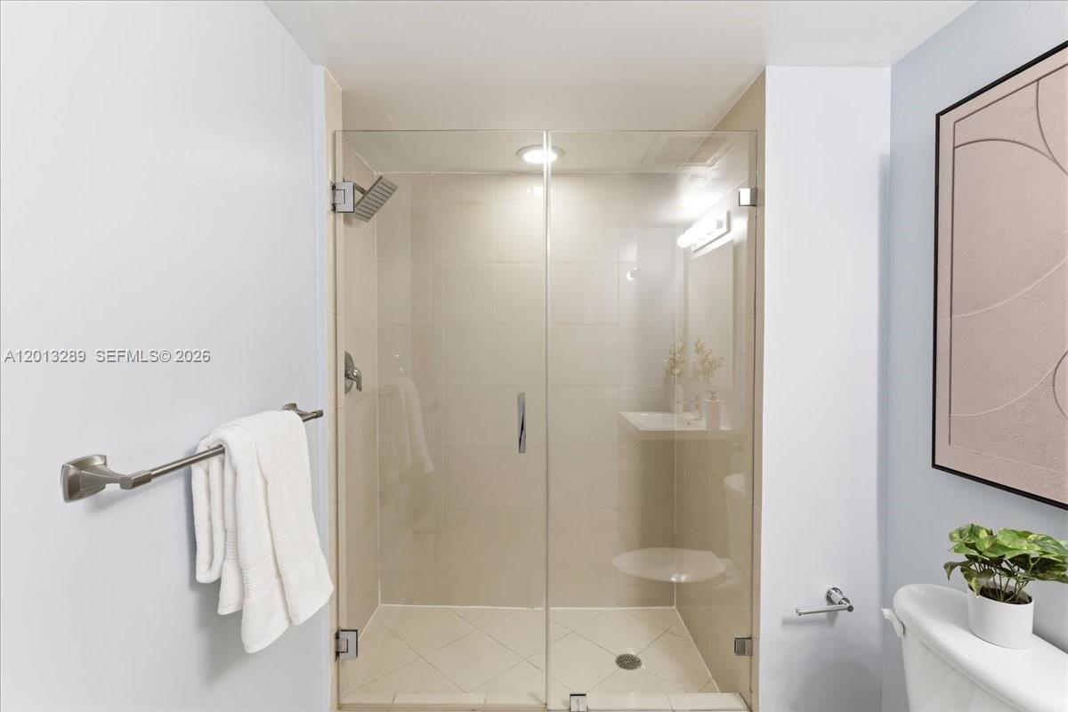 1111 SW 1st Ave Unit: 721-N
