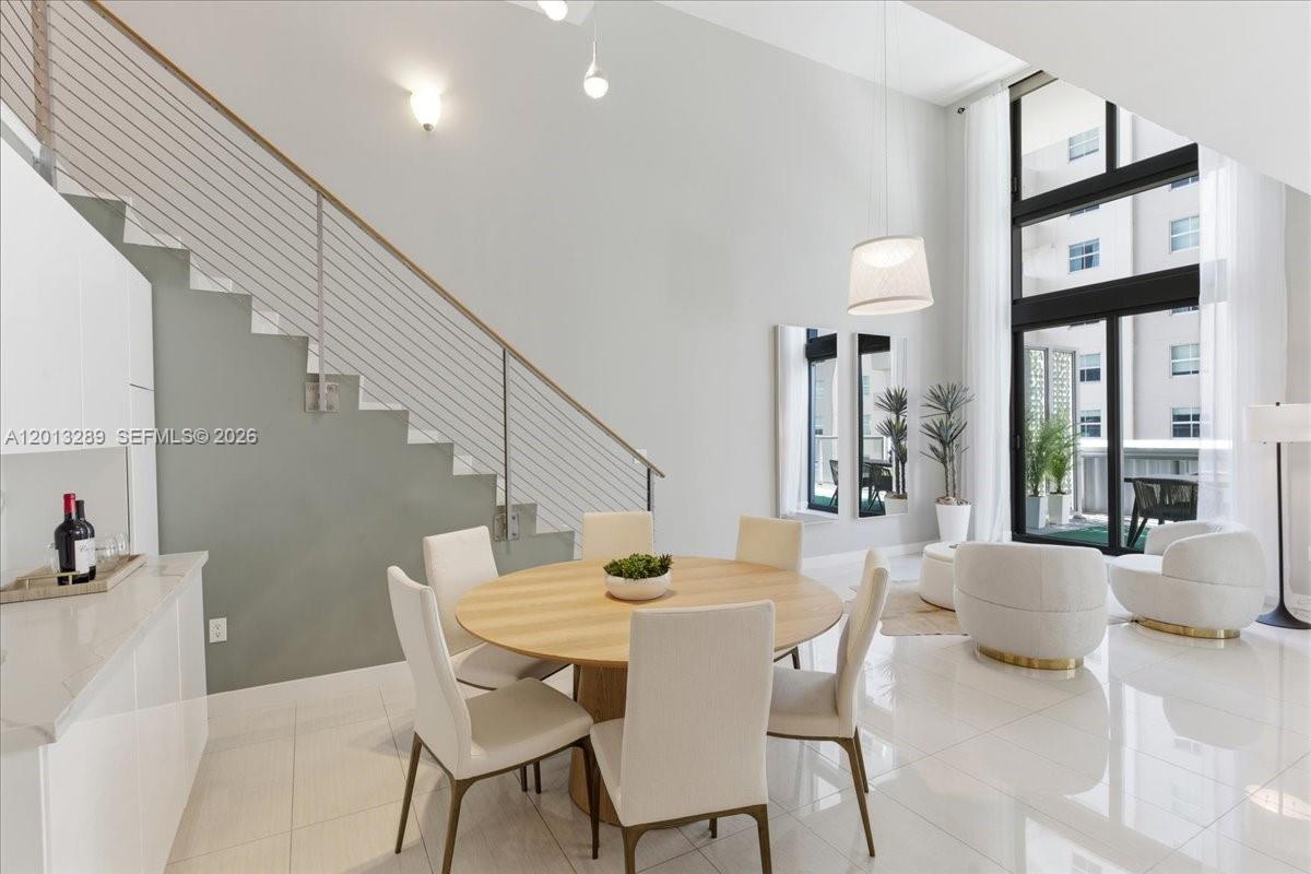 1111 SW 1st Ave Unit: 721-N
