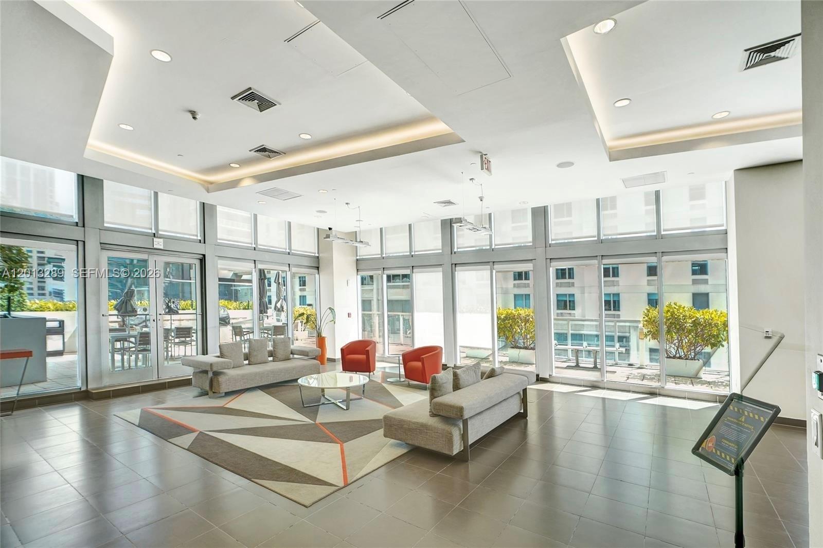 1111 SW 1st Ave Unit: 721-N