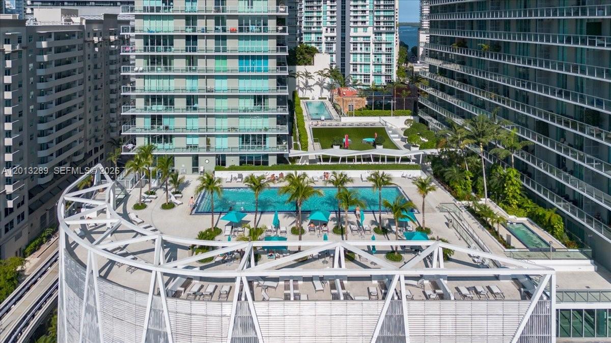 1111 SW 1st Ave Unit: 721-N