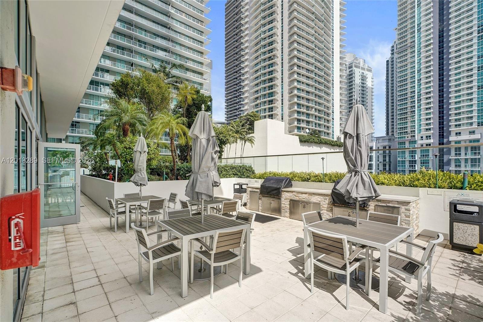 1111 SW 1st Ave Unit: 721-N