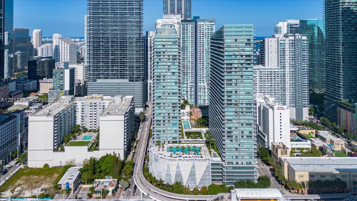 1111 SW 1st Ave Unit: 721-N