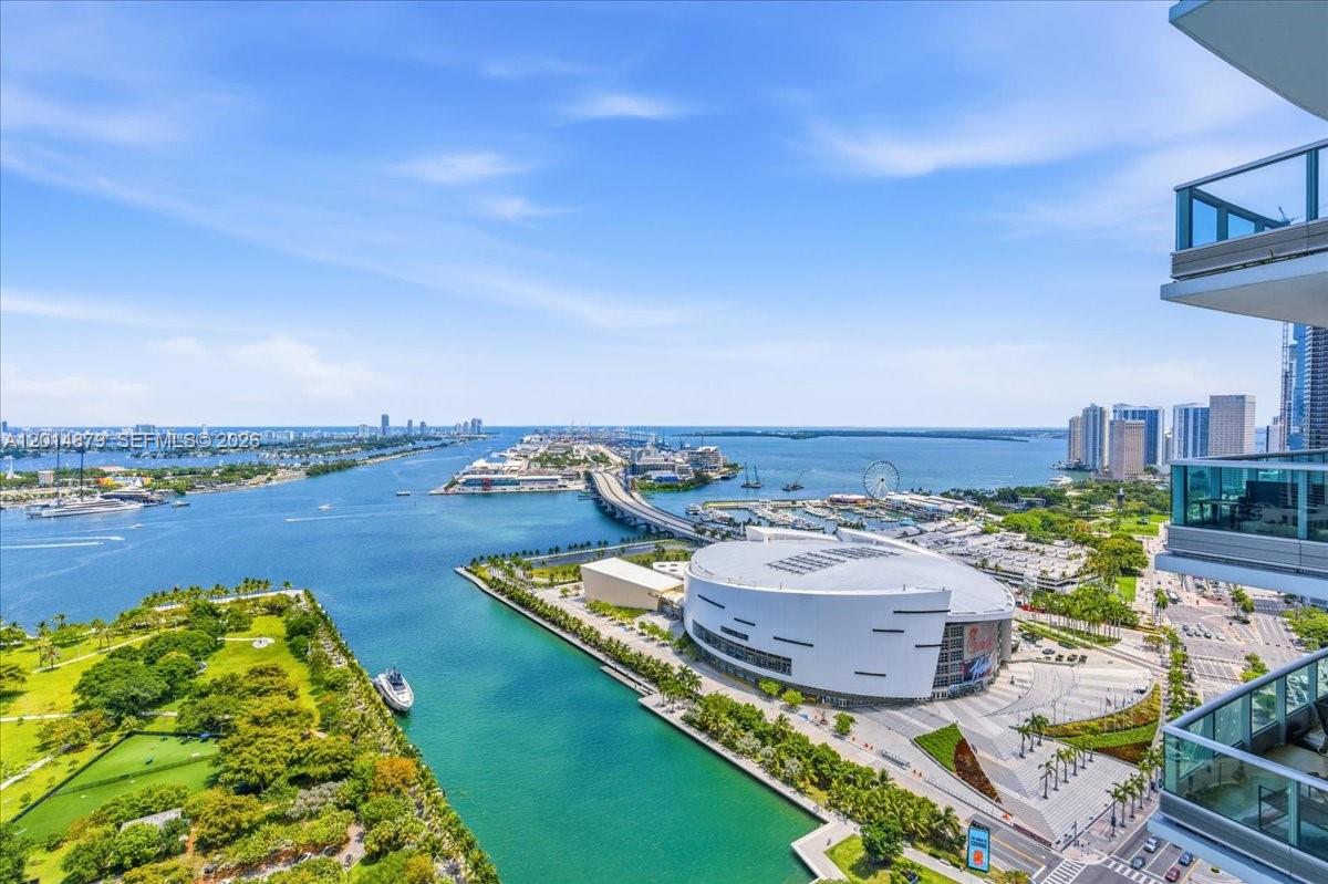 900 Biscayne Blvd # 3709