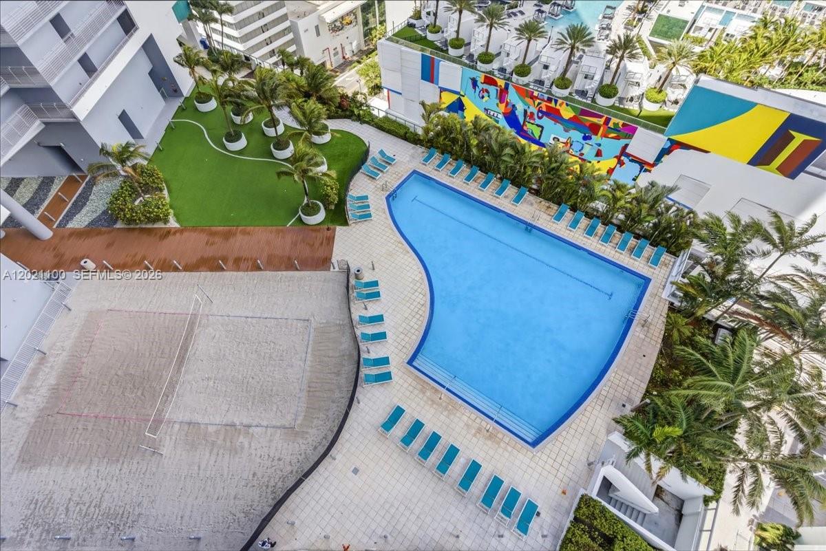 888 Biscayne Blvd # 2212