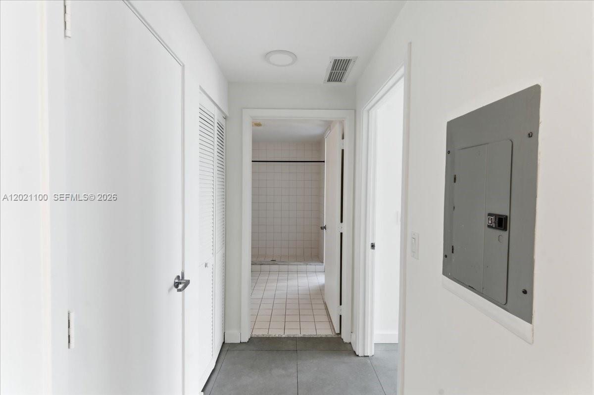 888 Biscayne Blvd # 2212