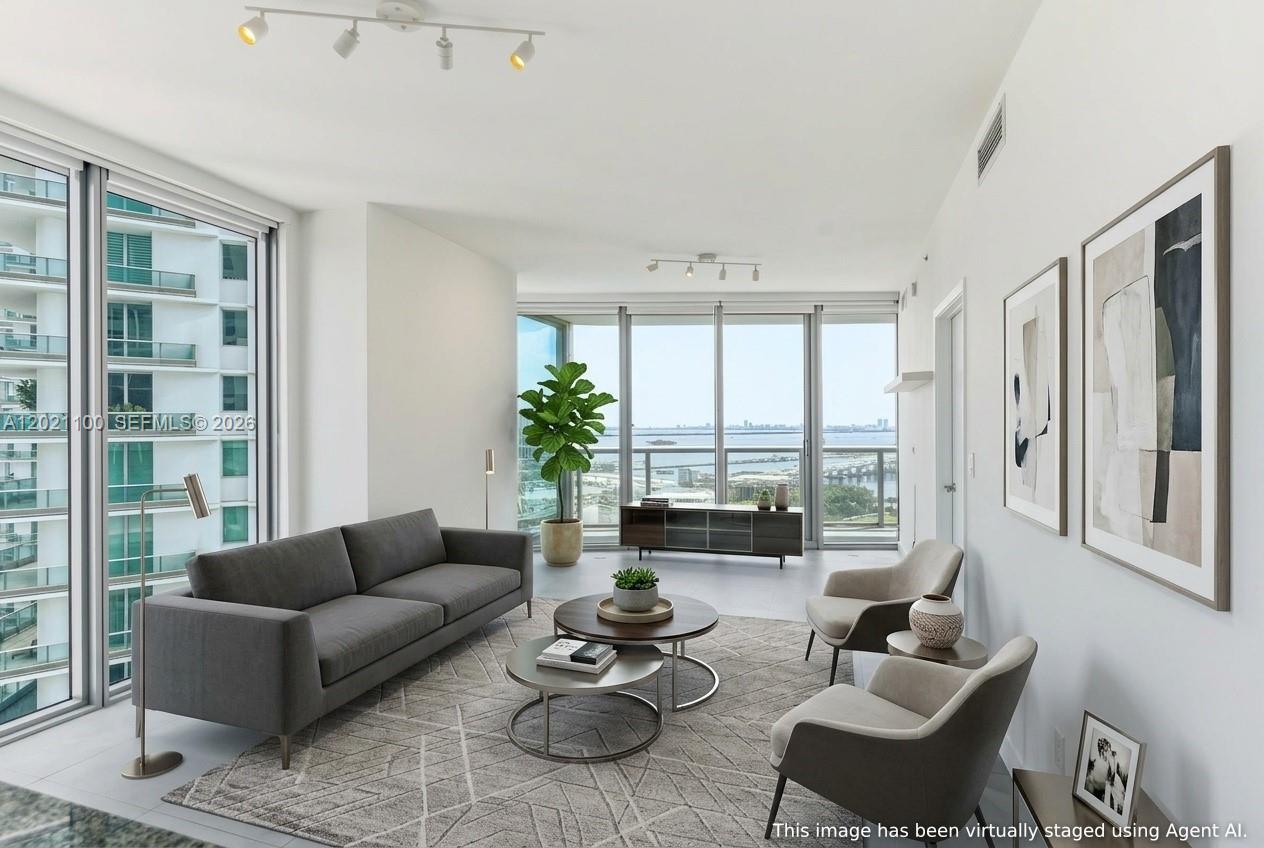 888 Biscayne Blvd # 2212