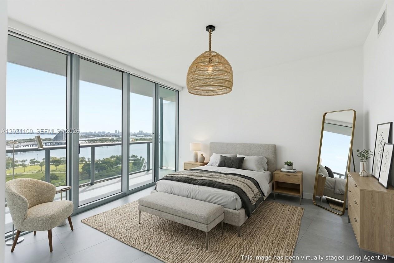 888 Biscayne Blvd # 2212