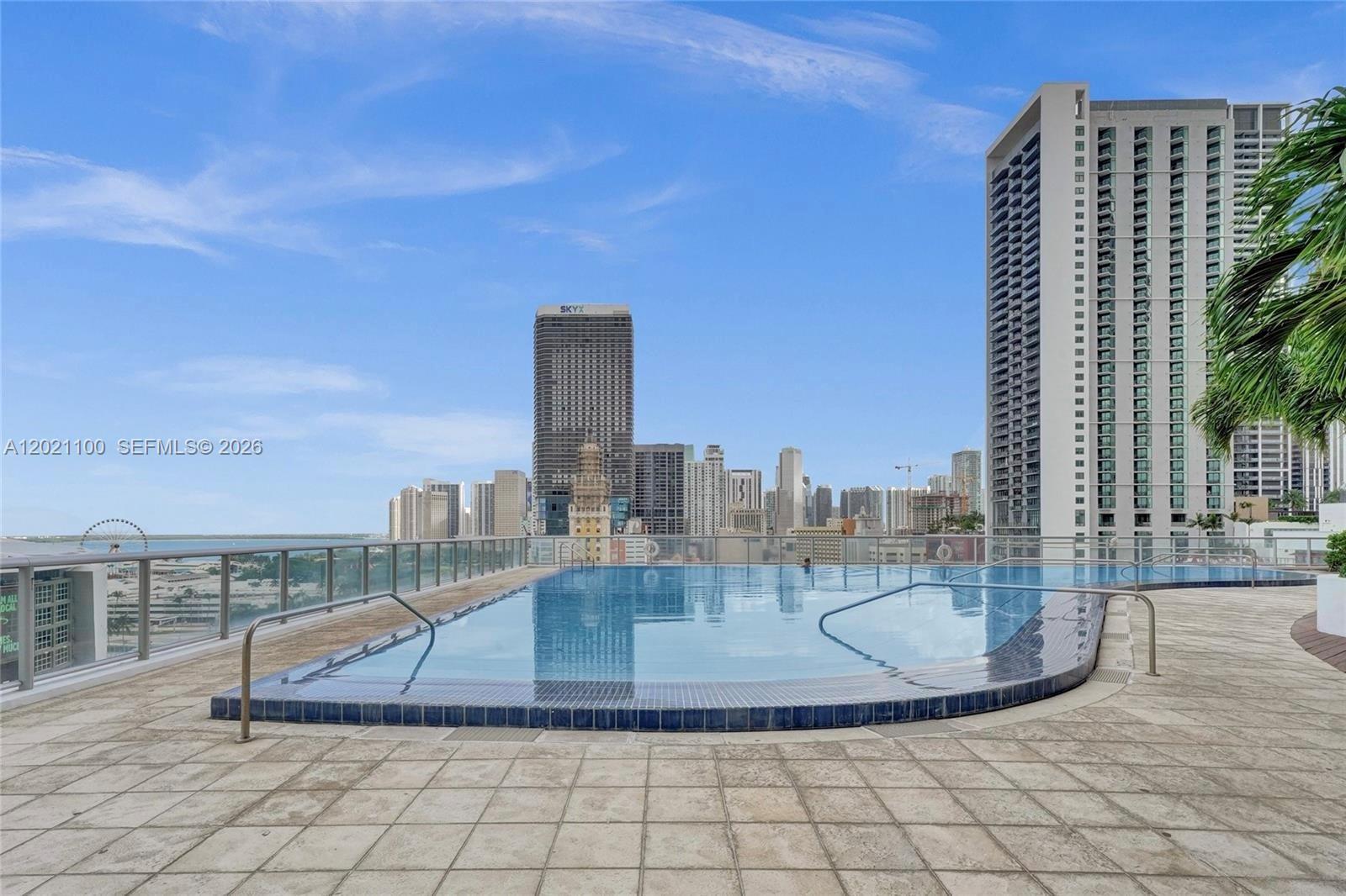888 Biscayne Blvd # 2212