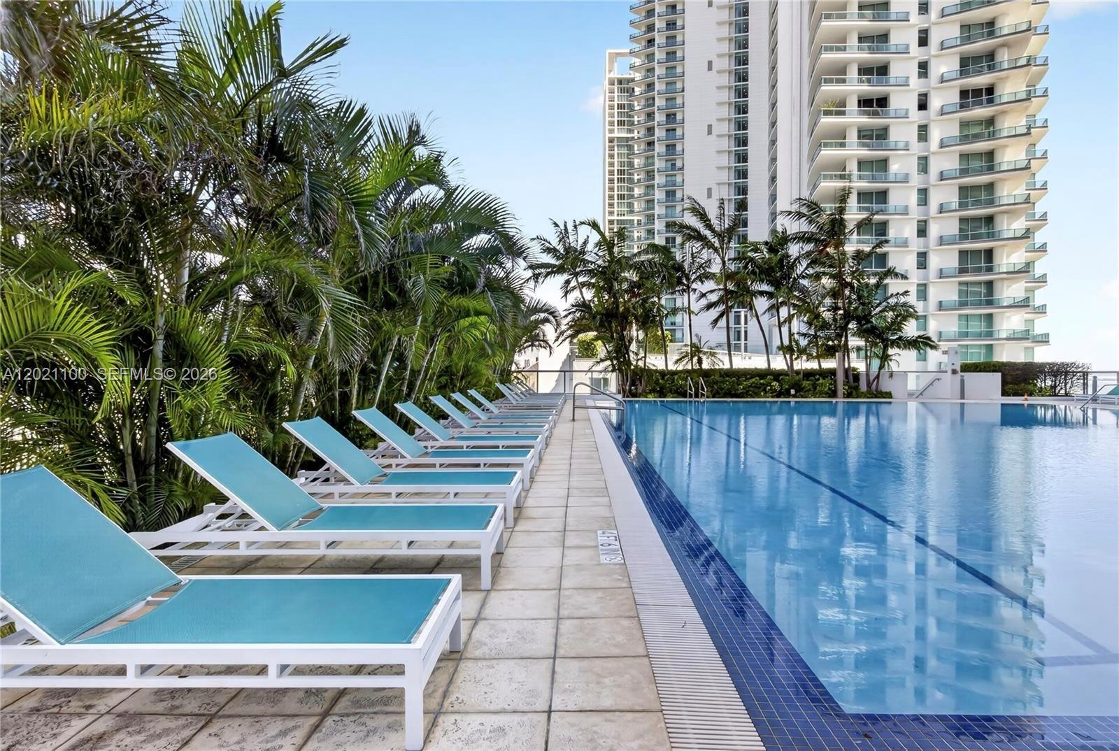888 Biscayne Blvd # 2212