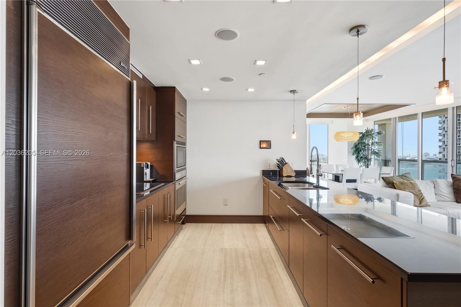 465 Brickell Ave # 2101
