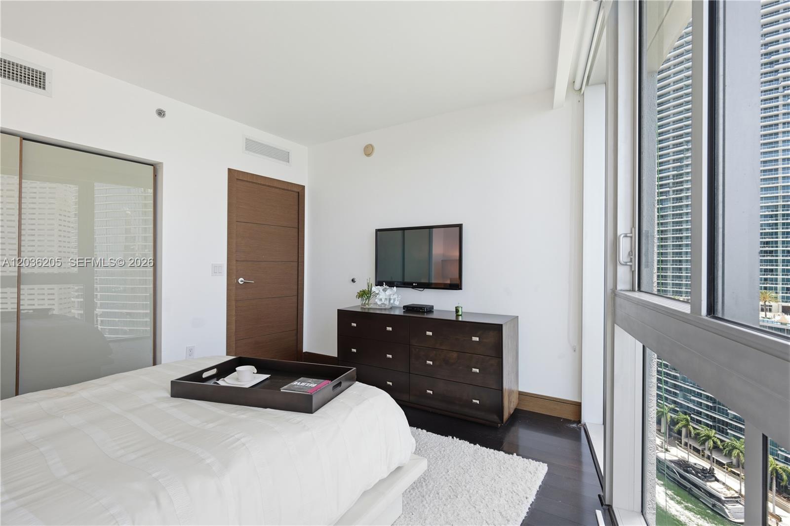465 Brickell Ave # 2101