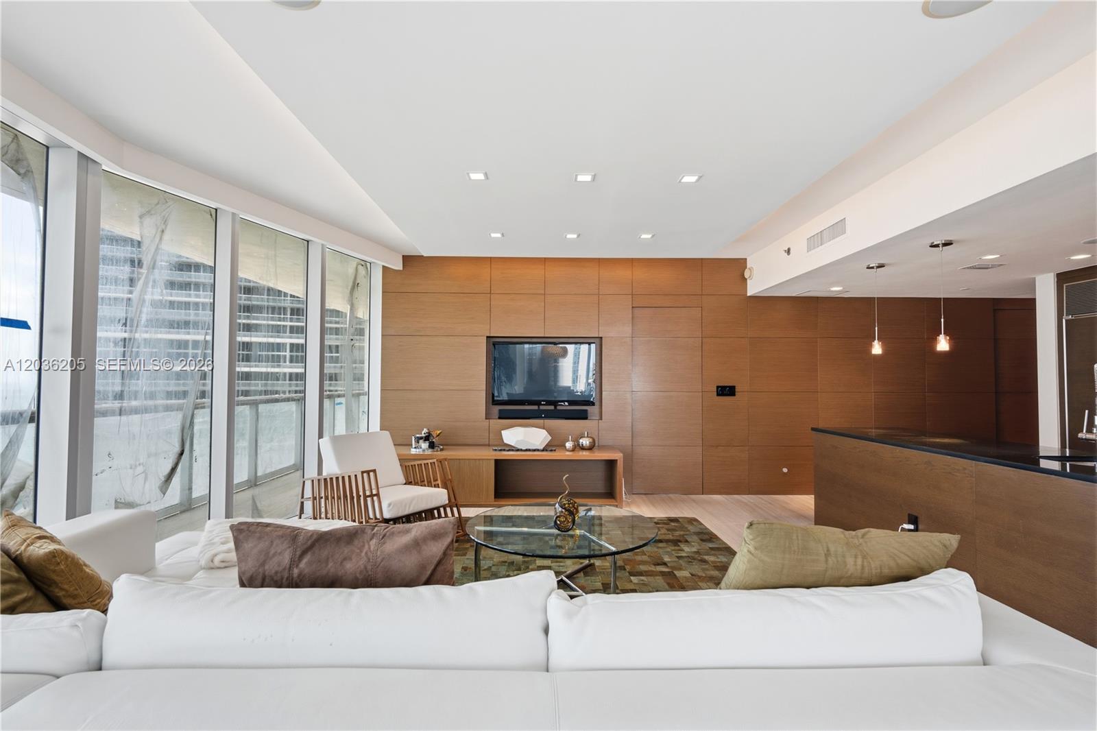 465 Brickell Ave # 2101