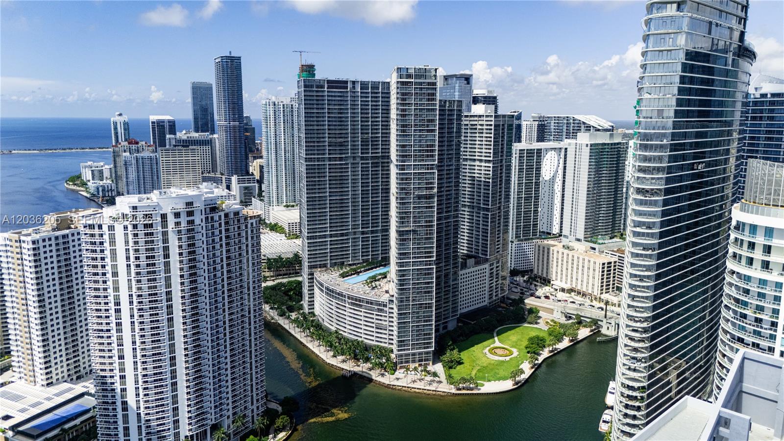 465 Brickell Ave # 2101
