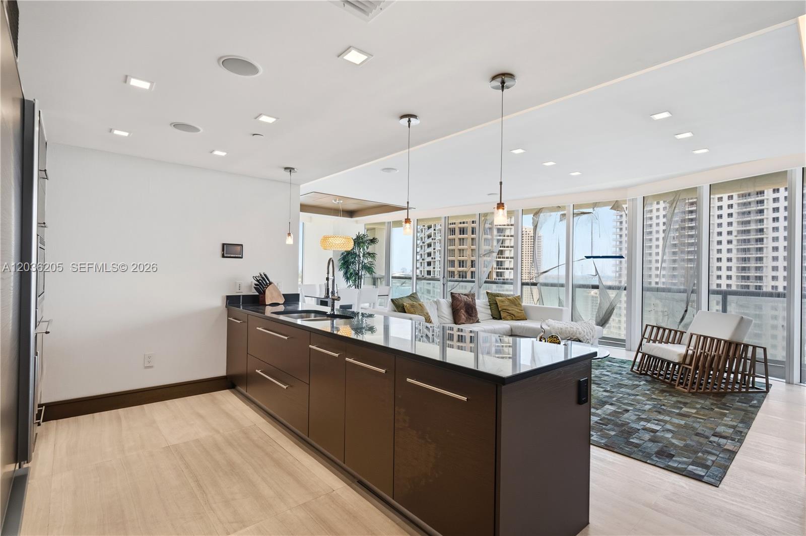 465 Brickell Ave # 2101