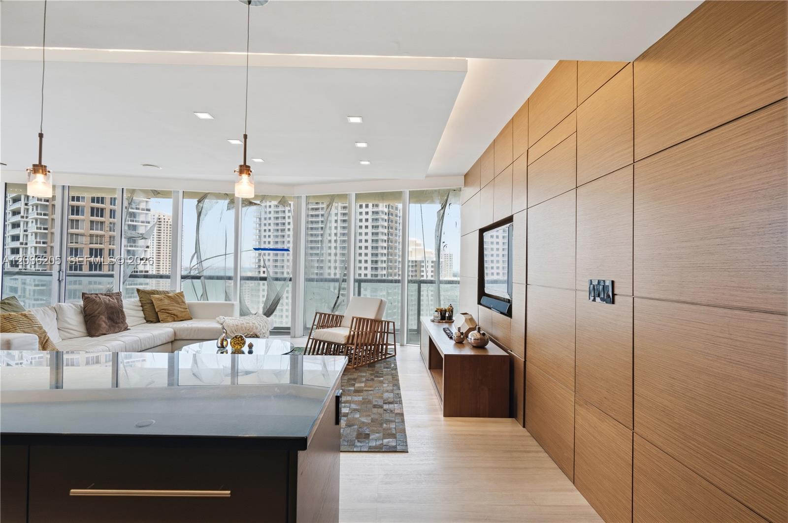 465 Brickell Ave # 2101