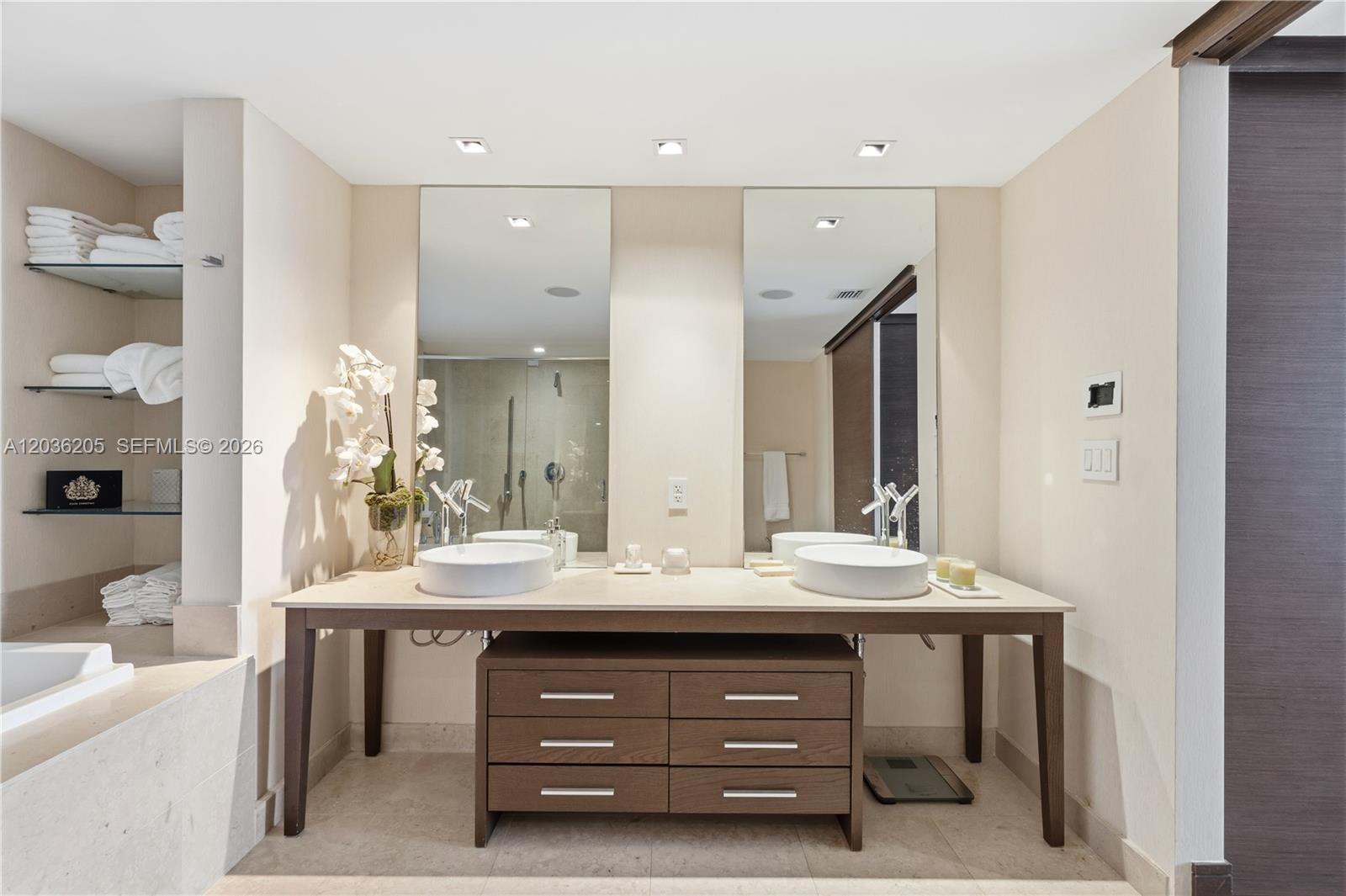 465 Brickell Ave # 2101