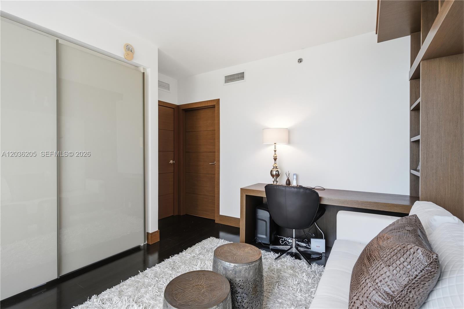 465 Brickell Ave # 2101