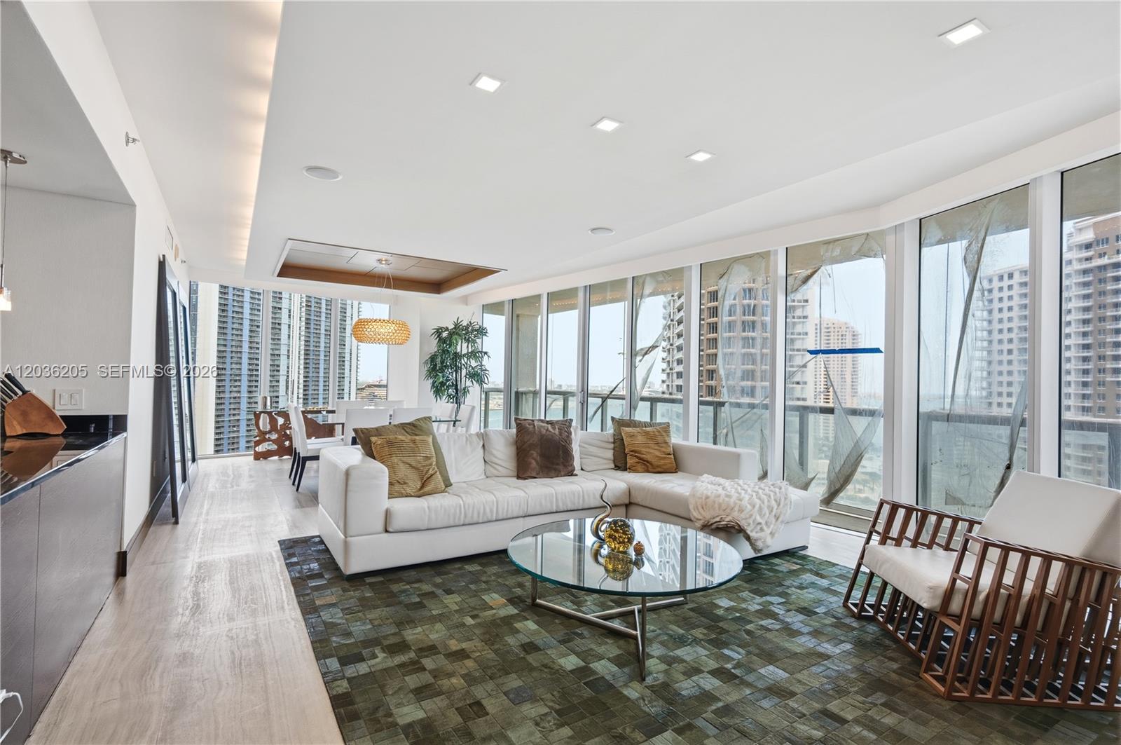 465 Brickell Ave # 2101