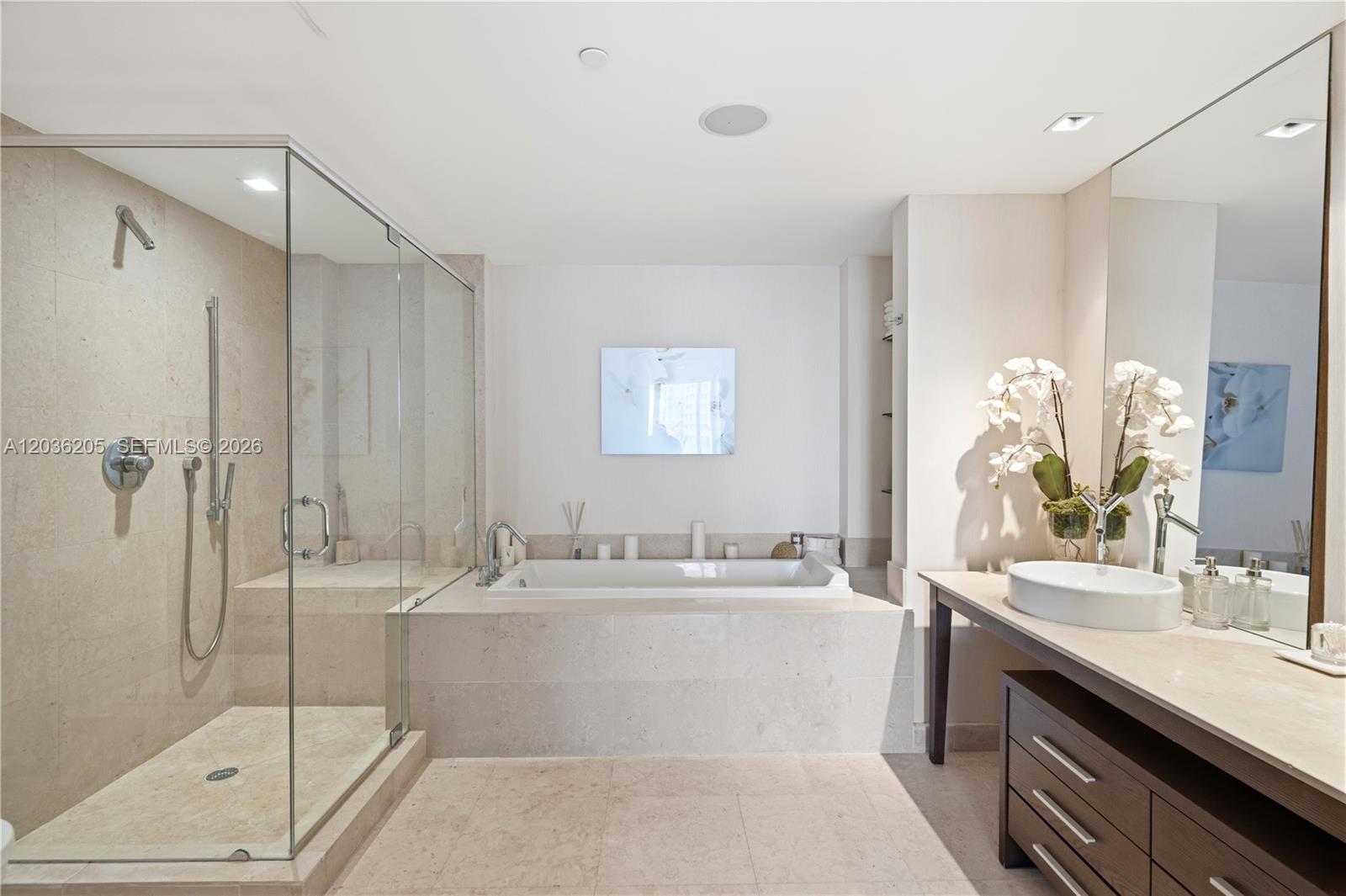 465 Brickell Ave # 2101