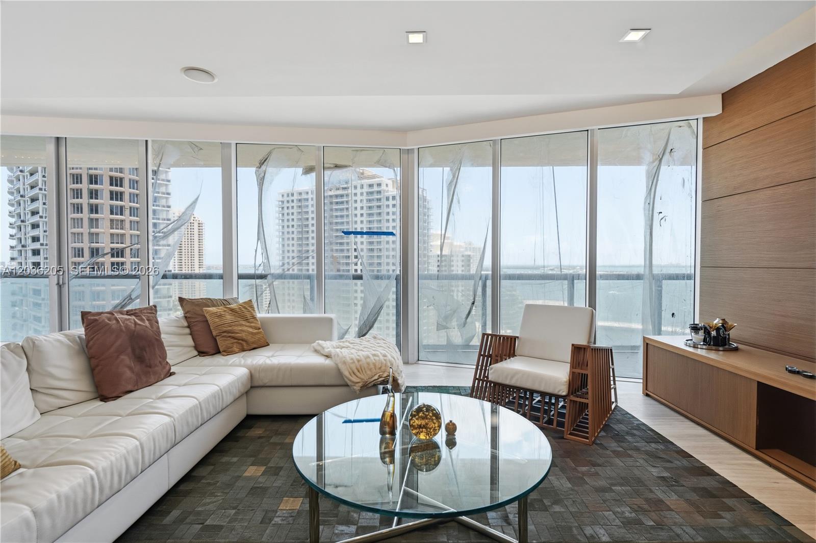 465 Brickell Ave # 2101