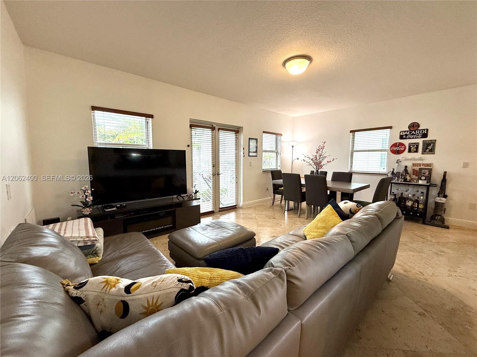 1033 SW 9th Ct # 2 Unit: M-2
